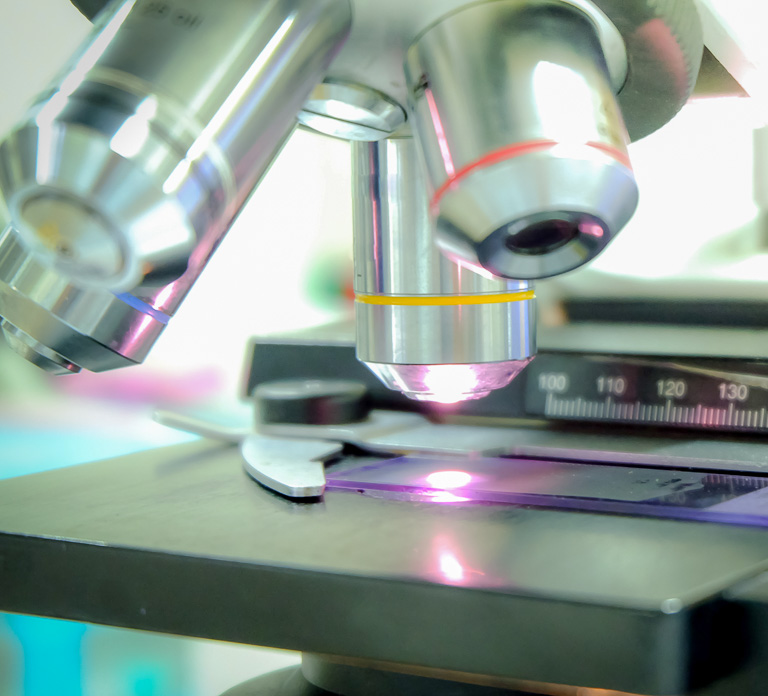 INDUSTRIES-LIFE-SCIENCES-medical-pharma-patient-medical-001-VP-3.jpg